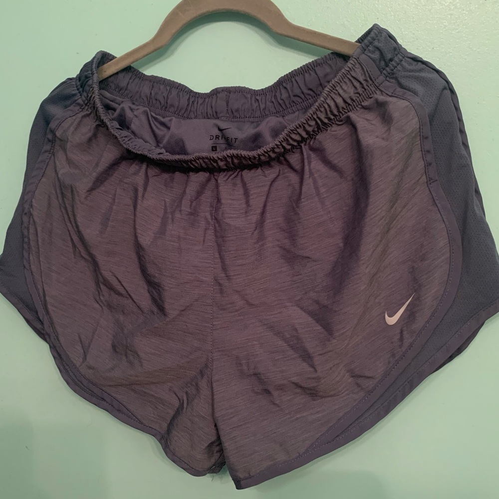 Large Nike Tempo Shorts
